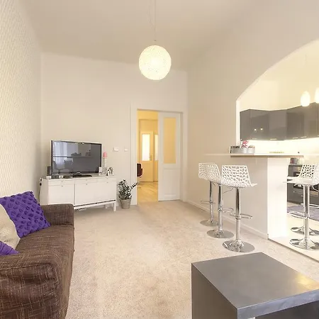 Centrum Old Town Square Apartment